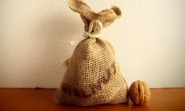 くるみ農家がはじめた殻つきクルミと手作り胡桃雑貨のお店「くるみっくる」