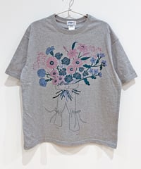 花束プリント半袖オーバーサイズTシャツ (grey)（先行予約）