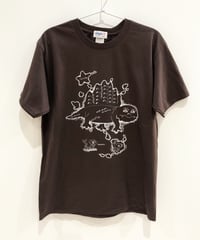 ディメトロドン大陸のTシャツ (dark brown)