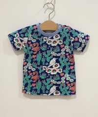 サボテンプリントベビーTシャツ (blue)