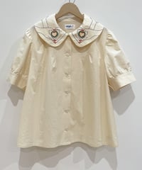 ハートサイン刺繍えりブラウス (ivory)