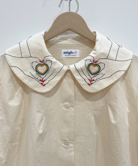 ハートサイン刺繍えりブラウス (ivory)