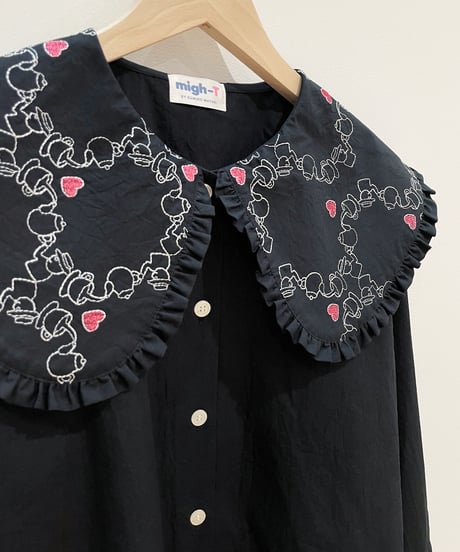 アフターヌーンティー刺繍ブラウス