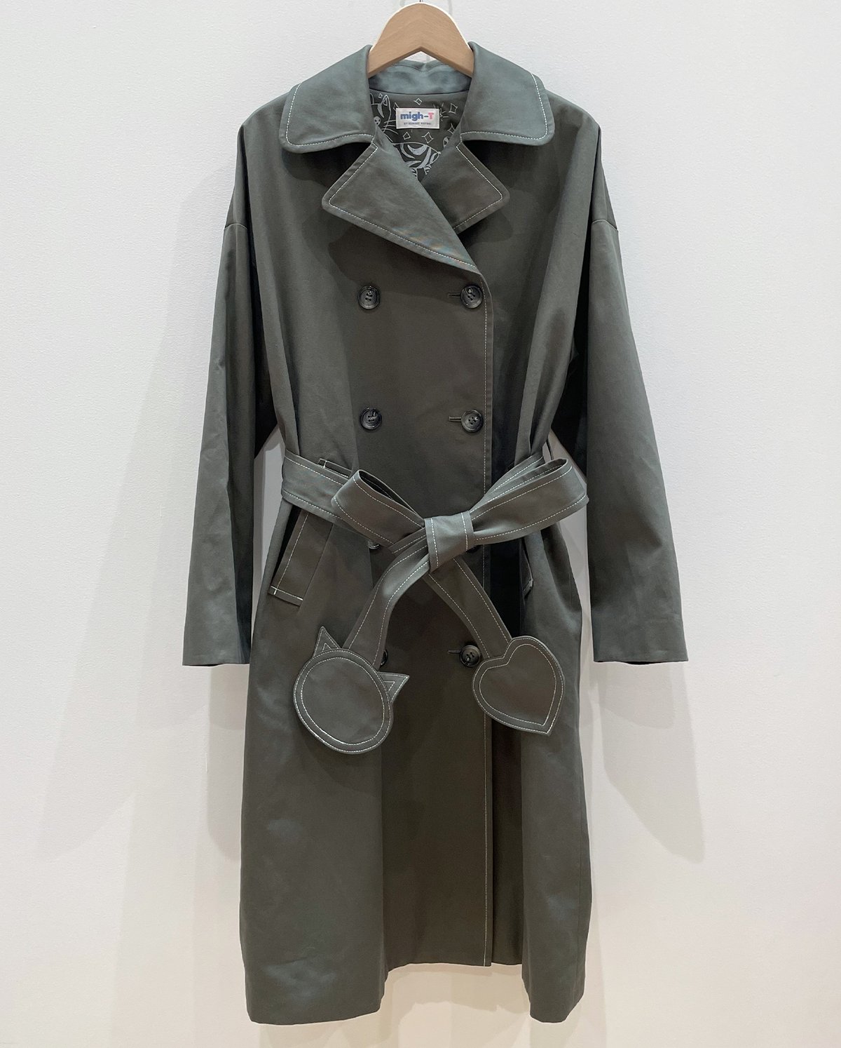 ネコ♡ベルトトレンチコート (dark olive) | migh-T by Kumiko W