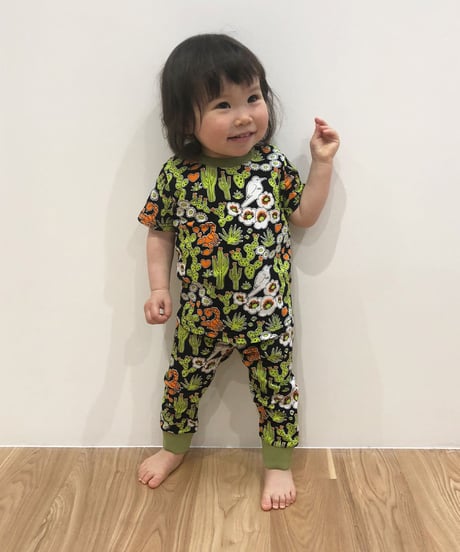 サボテンプリントキッズTシャツ (black)