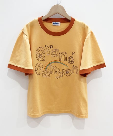 グランドキャニオンの生き物ロゴ刺繍Tシャツ (peach yellow)