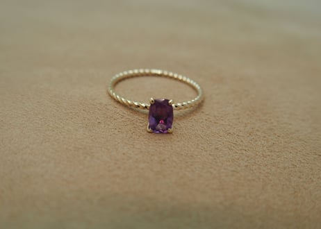 Amethyst Petit Ring (s/q)