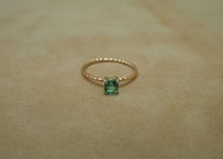Emerald Petit Ring(s/q)