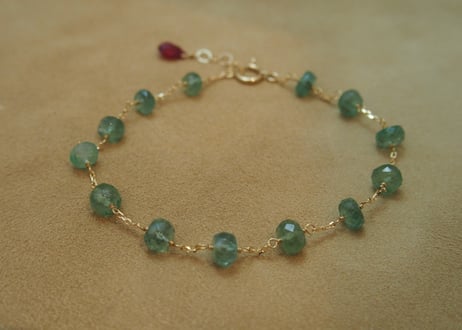 Emerald Design Bracelet (Bt/C)
