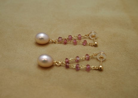 Pink Topaz&F.W.Pearl(pink) Design Earrings