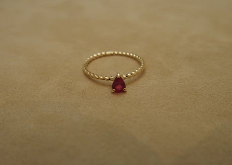 Ruby Petit Ring (p/s)