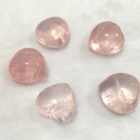 マダガスカルローズクウォーツハート型タンブル