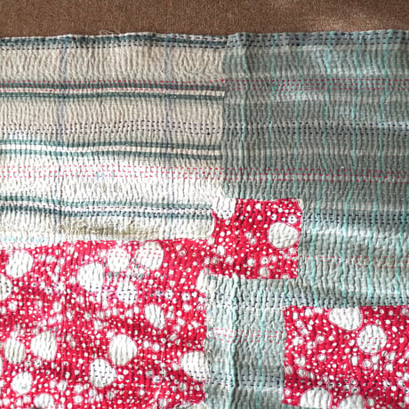 Vintage Kantha Quilt 4（ヴィンテージカンタキルト4・エメラルドグリーン・サーモンピンク・レッドドット)