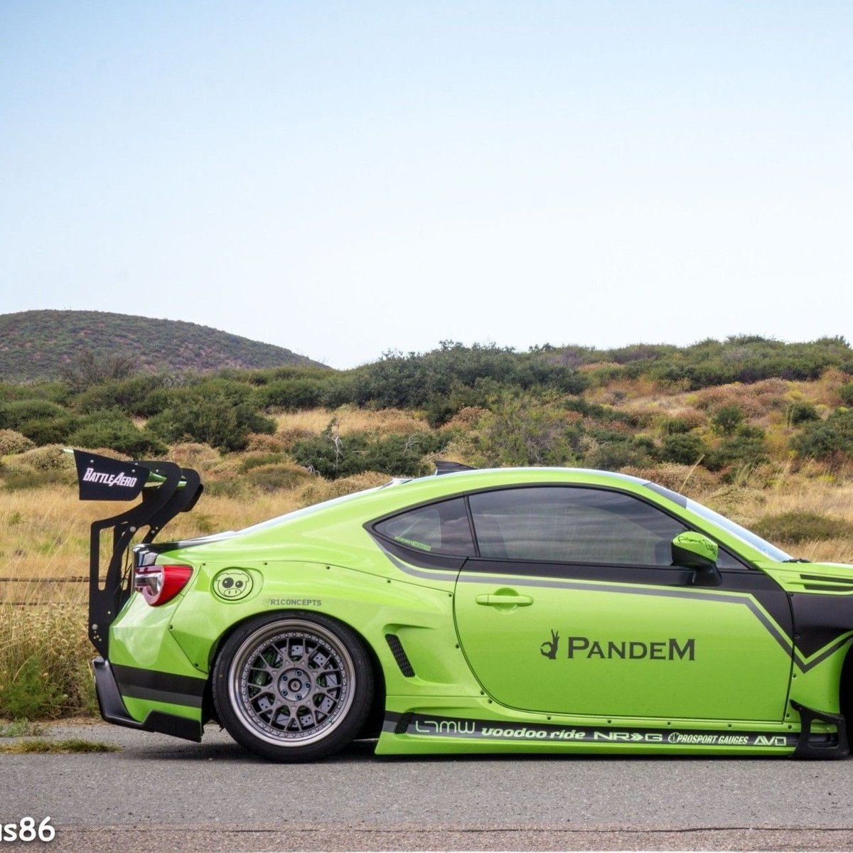 Battle Aero GTウイングキット スワンネック 86&BRZ】FRP製/170cm