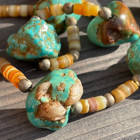 Navajo turquoise necklace *natural stone - Old Stock