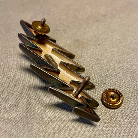 13 points bolt pin  -Grateful Dead officially licensed jewelry in 1996-