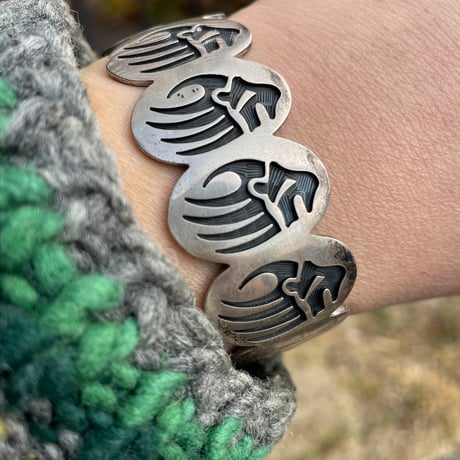 Hopi Bear paw cuff bangle - Old Stock