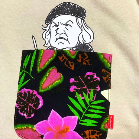 MAMA POCKET Tshirts
