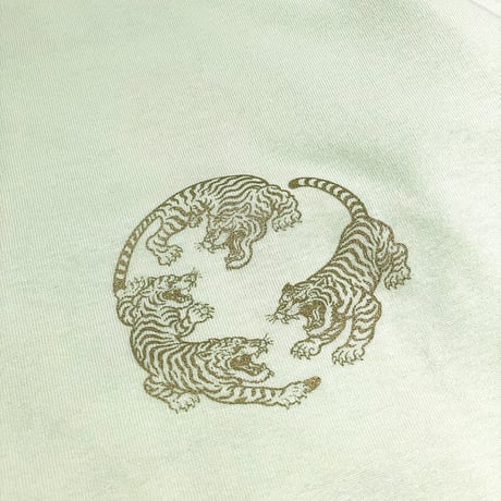 TIGER BUTTER LONGSLEEVE Tshirts