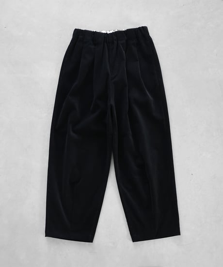 HUIS |シャトルコーデュロイワイドパンツ（細畝・ブラック）【ユニセックス】504