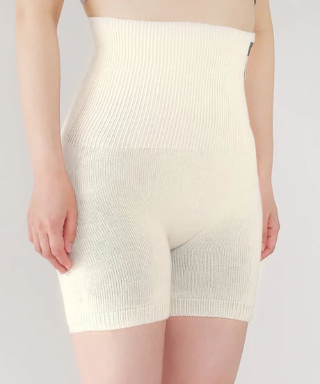 ねん  新品未使用  くらしきぬ はらぱん ショート 心とろける、シルクリッチはらぱん（腹巻パンツ）ショートタイプ
