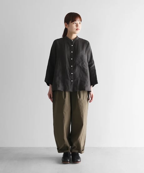 HUIS | バフクロスワイドパンツ（オリーブドラブ）【ユニセックス】504