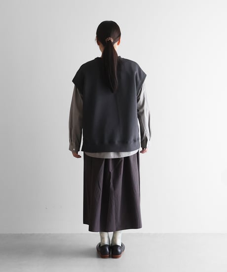 HUIS | ［HUIS in house］SUVINスウェットゆるベスト（ダークグレー）【ユニセックス】SW602