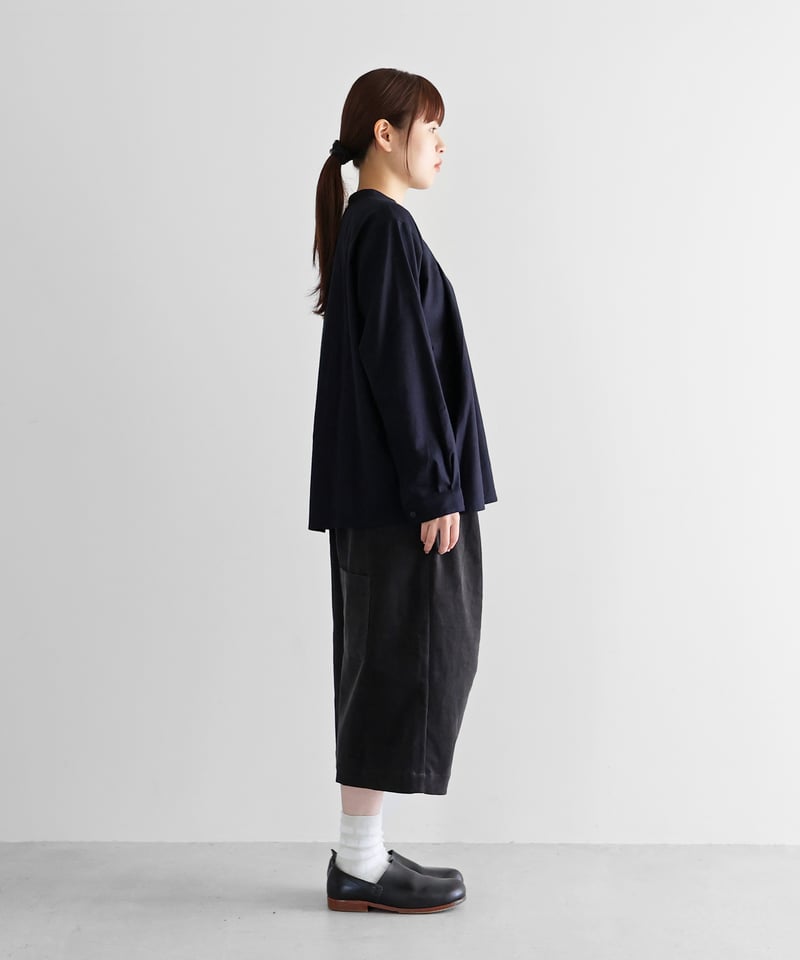 HUIS | シャトルコーデュロイ8分丈パンツ（細畝・ダークグレー）【ユニ