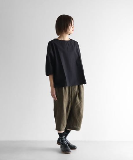 HUIS | シャトルリネン8分丈パンツ（ダークオリーブ）【ユニセックス】503