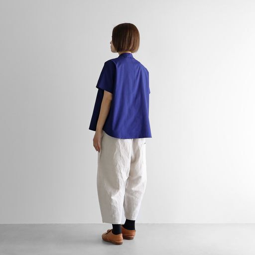 め*こ様 HUIS オーガニックコットンバンドカラー半袖ワイドブラウス HUIS | オーガニックコットンバンドカラー半袖ワイドブラウス