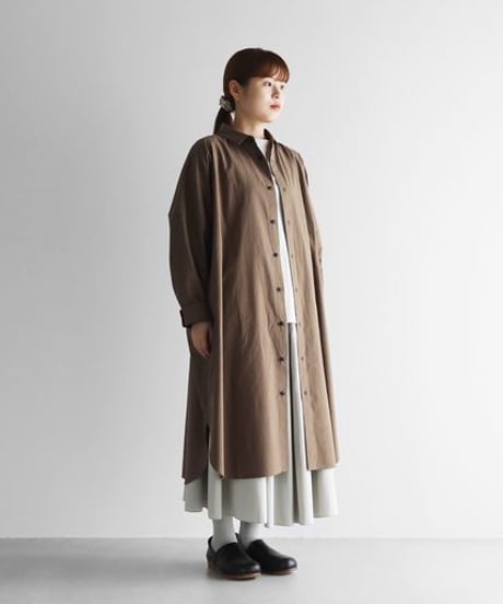 HUIS | オーガニックコットンロングシャツ（チャコールブラウン）【ユニセックス】016