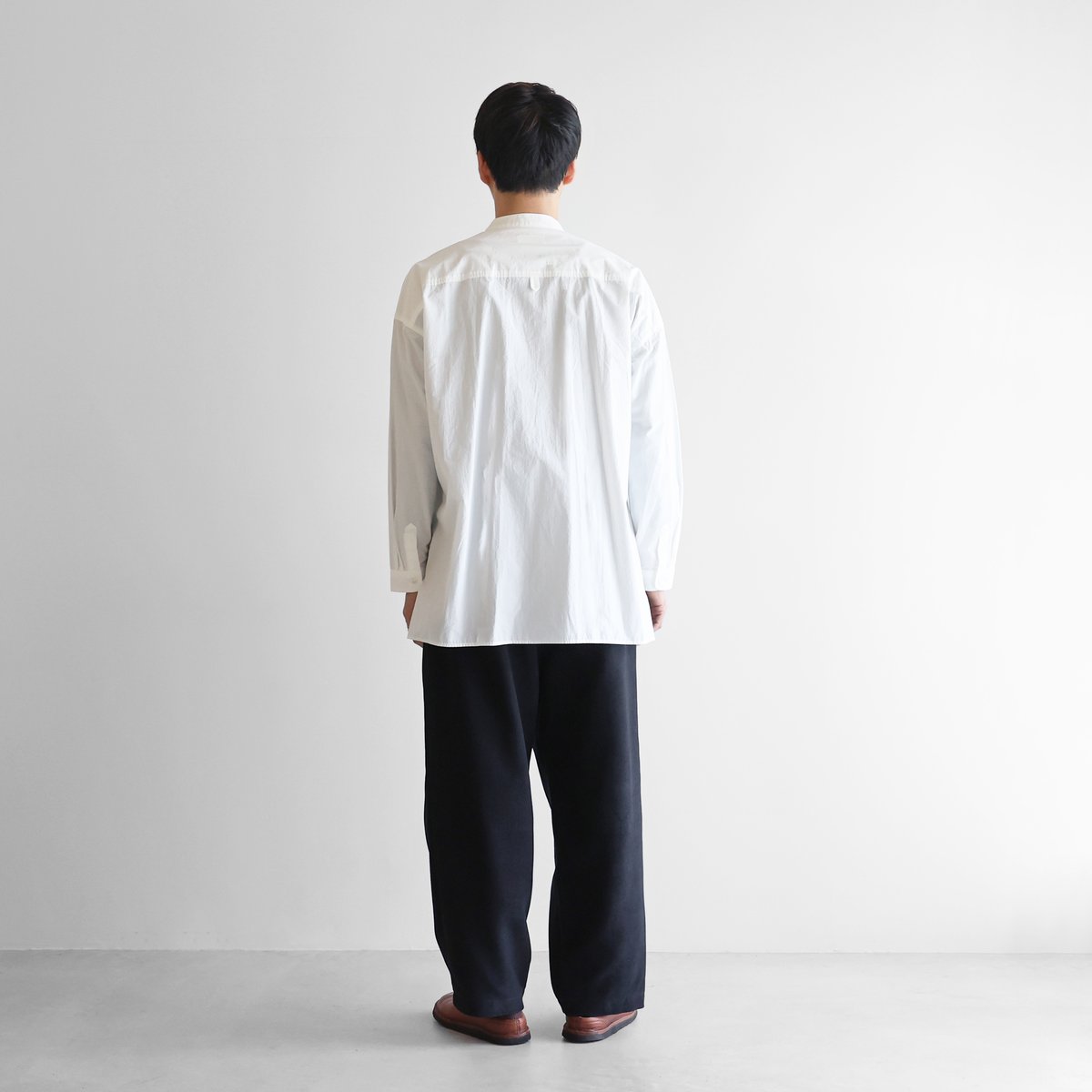 HUIS | 厚手モールスキンワイドパンツ（ブラック）【ユニセックス】504