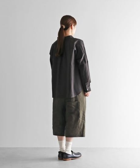 HUIS | シャトルリネン8分丈パンツ（ダークオリーブ）【ユニセックス】503