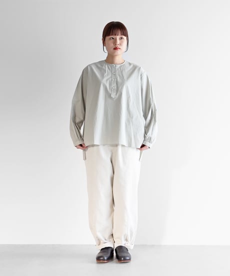 HUIS |シャトルコーデュロイバルーンパンツロング（極太畝・オフホワイト）【ユニセックス】506L