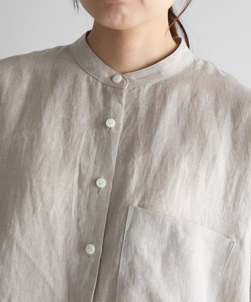 HUIS |8分袖シャトルリネンライトバンドカラーブラウス（きなり