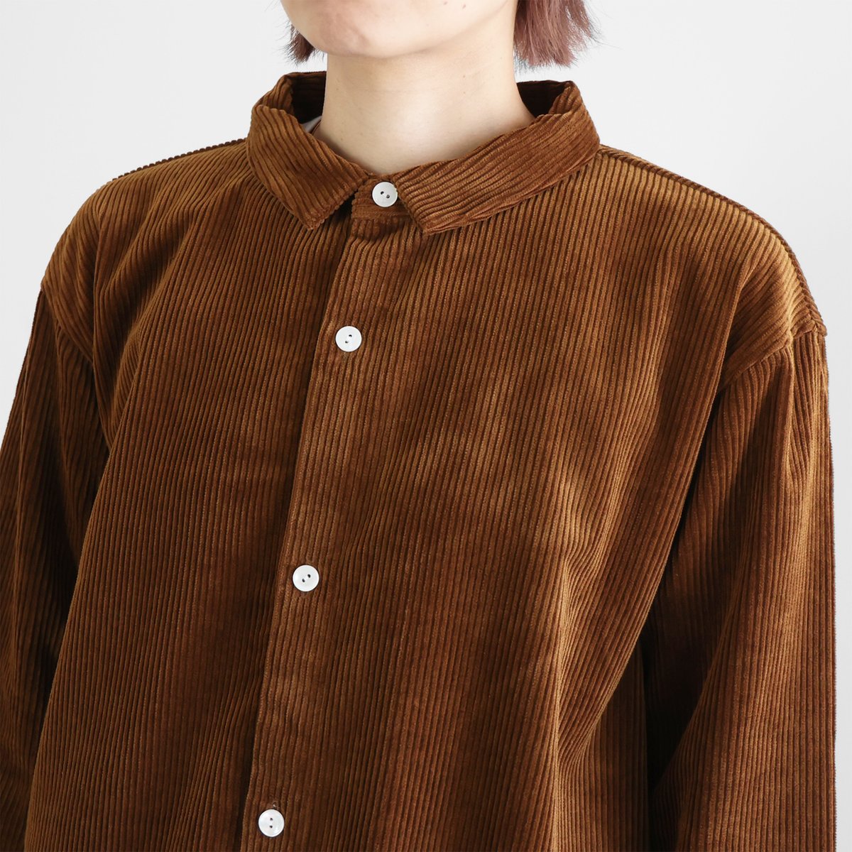 HUIS | シャトルコーデュロイロングシャツ（太畝・ブラウン）【ユニ