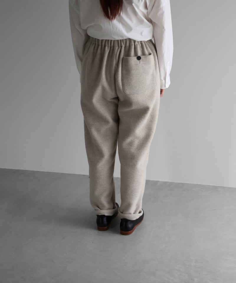 【美品】ARTS&SCIENCE　縮絨ウール サルエル パンツ　秋冬　フランネル HUIS×尾州”縮絨ウールフランネルバルーンパンツ 506をリリース