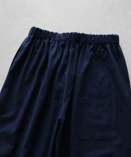 HUIS |やわらかシーチングコットンバルーンパンツ（ダークネイビー）【ユニセックス】506