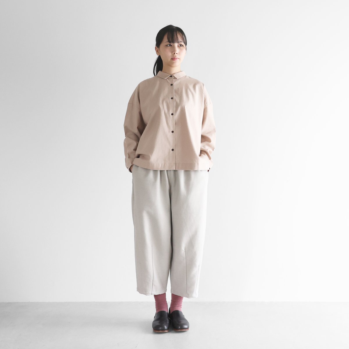 HUIS | 厚手モールスキンバルーンパンツ（グレー）【ユニセックス