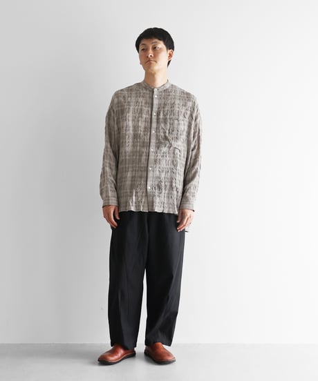 HUIS |“HUIS×尾州”縮絨綿ウールガーゼバンドカラーオーバーシャツ（ベージュチェック）【ユニセックス】015