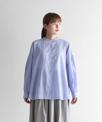 HUIS |なめらかコットンバルーンスリーブブラウス（サックスブルーストライプ）【レディス】U114