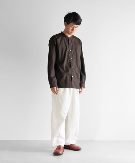 HUIS |シャトルコーデュロイバルーンパンツロング（極太畝・オフホワイト）【ユニセックス】506L