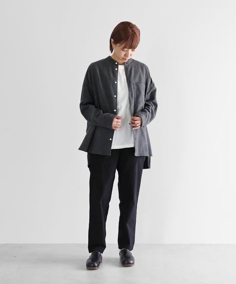 HUIS |ヤクウール綾ネルバンドカラーオーバーシャツ（ダークグレー）【ユニセックス】015
