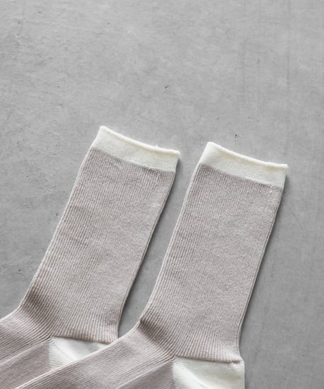 HUIS |［HUISのくつした］SUVIN（エクリュ）【ユニセックス22cm-27cm】