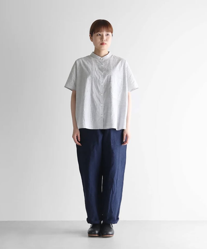 HUIS |コードレーンバンドカラー半袖ワイドブラウス （トップ糸グレー