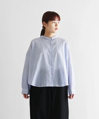 HUIS |【限定】なめらかコットンワイドブラウス（ブルーストライプ）【レディス】U102