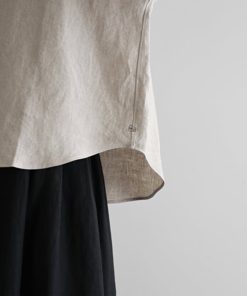 HUIS |オールドレピアリネンワイドブラウス（きなり）【レディス