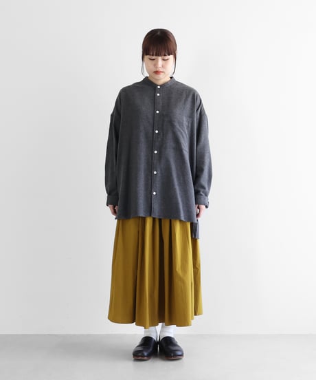 HUIS |ヤクウール綾ネルバンドカラーオーバーシャツ（ダークグレー）【ユニセックス】015