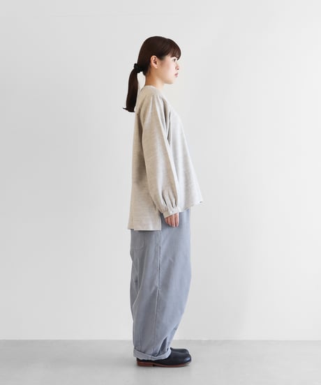 HUIS |シャトルコーデュロイバルーンパンツロング（細畝・ブルーグレー）【ユニセックス】506L