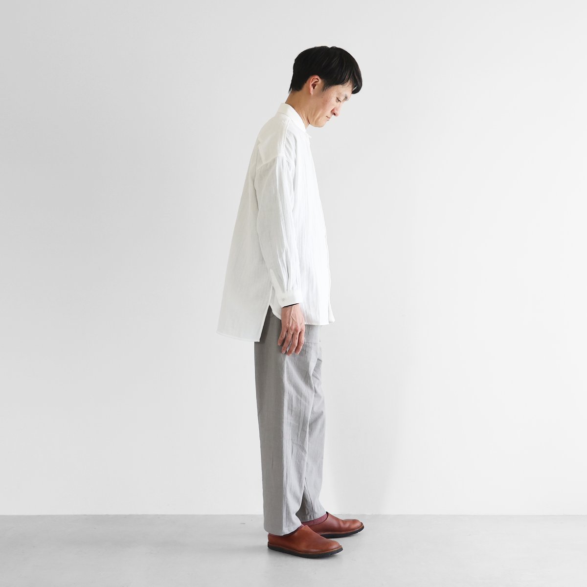 【HUIS.】やわらかシーチングコットン イージーワークパンツ（ダークブラウン） やわらかシーチングコットンイージーワークパンツ（ブラック